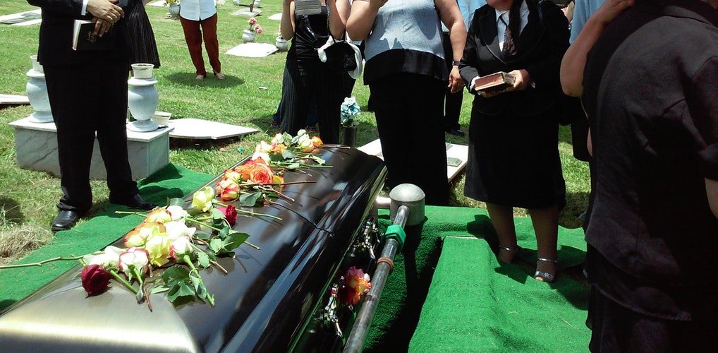 Begrafenis | Begrafenis Regelen Met Dit Handige Stappenplan